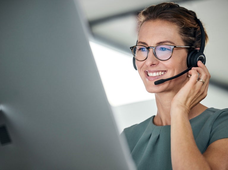 CallCenter Frau Kontakt