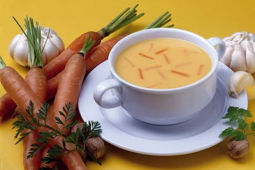 Karottensuppe mit Kokos und Curry