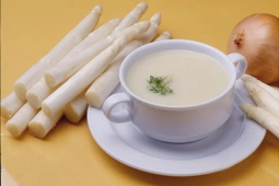 Geeiste Spargelsuppe