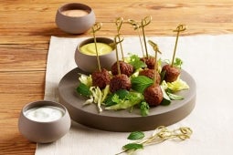 Häppchen mit Fleischbällchen